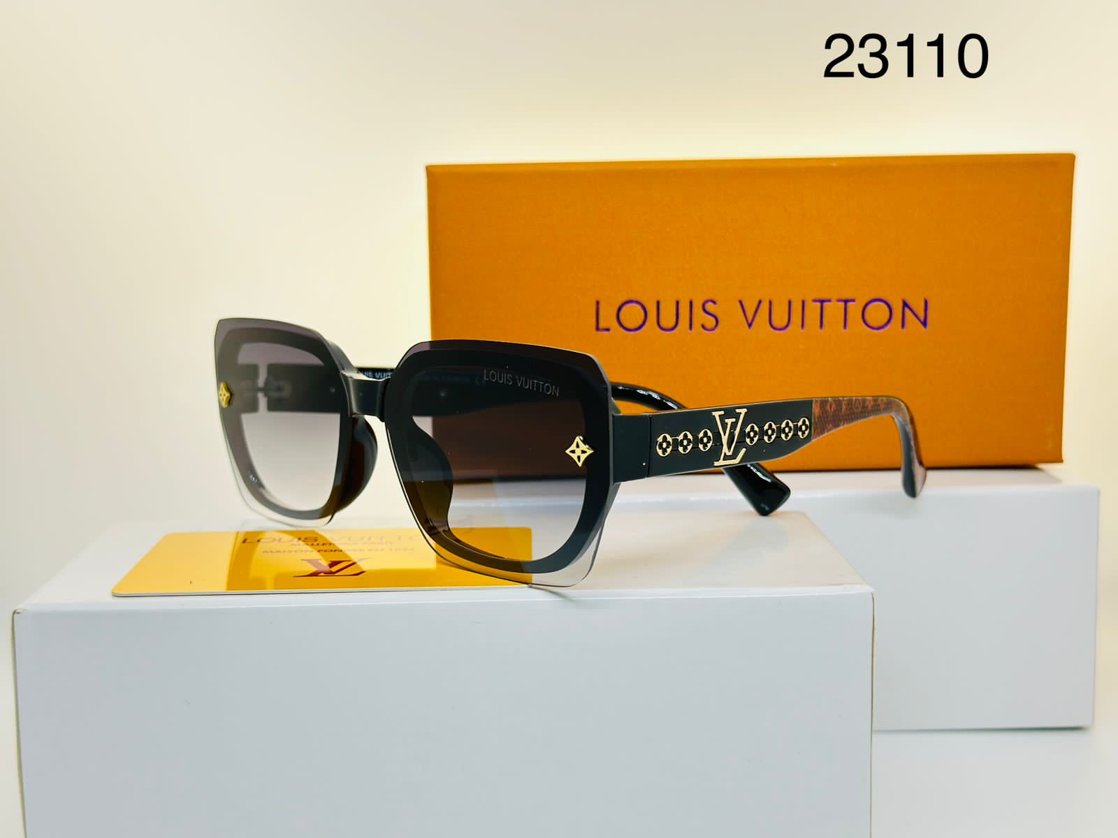 LOUIS VUITTON GLASSES
