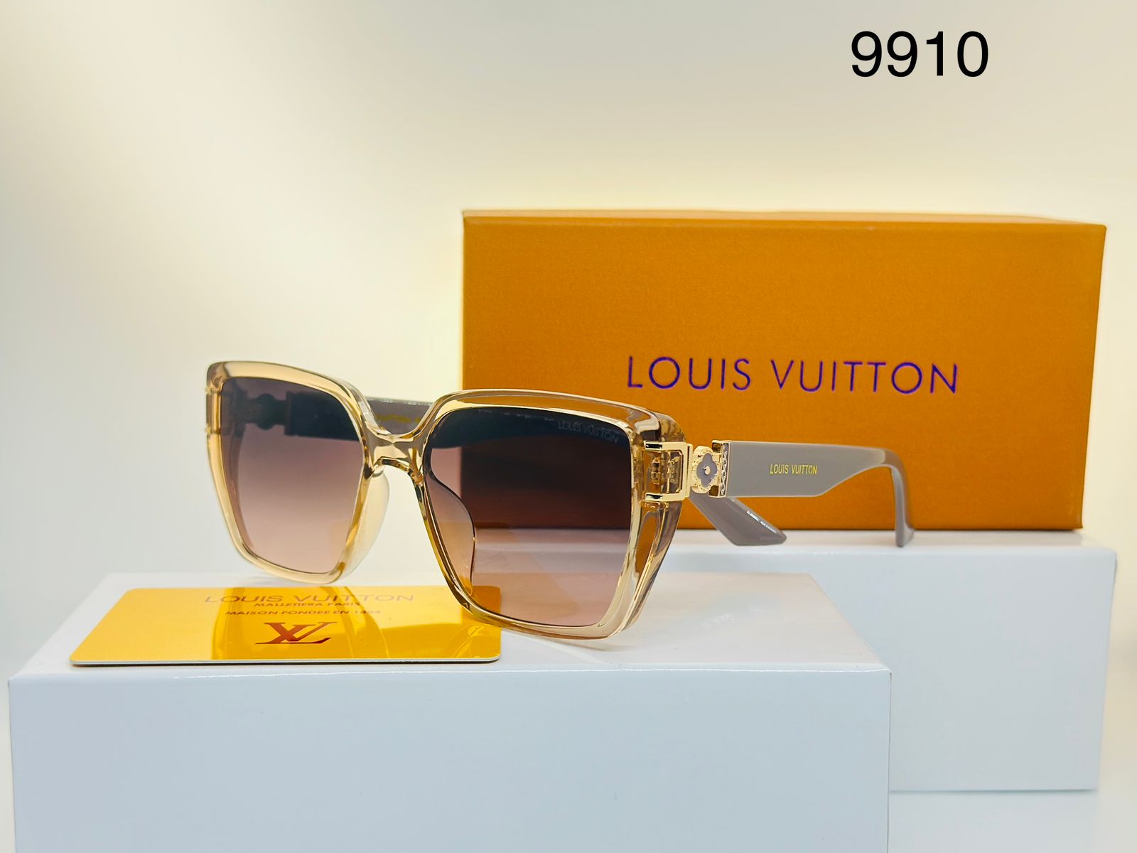 LOUIS VUITTON GLASSES