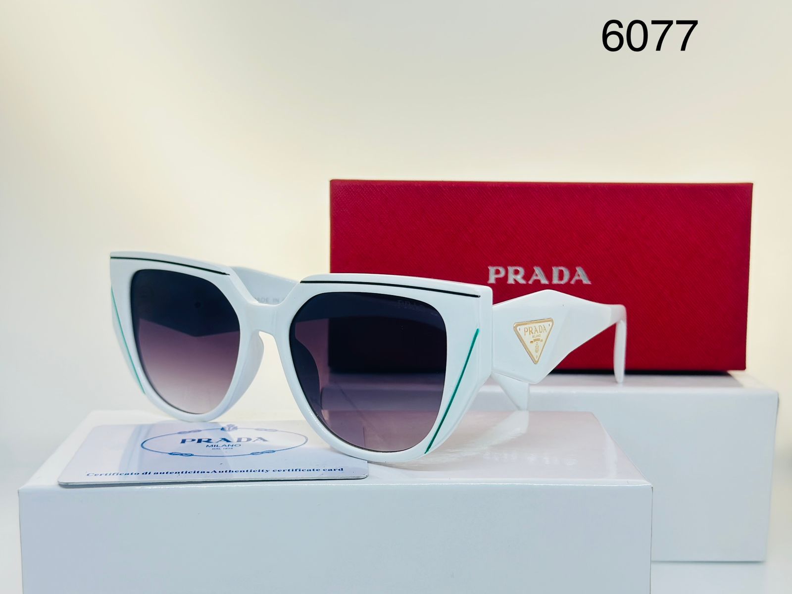 PRADA GLASSES