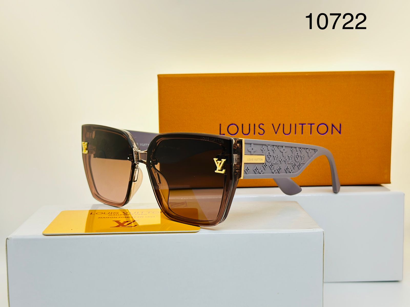 LOUIS VUITTON GLASSES