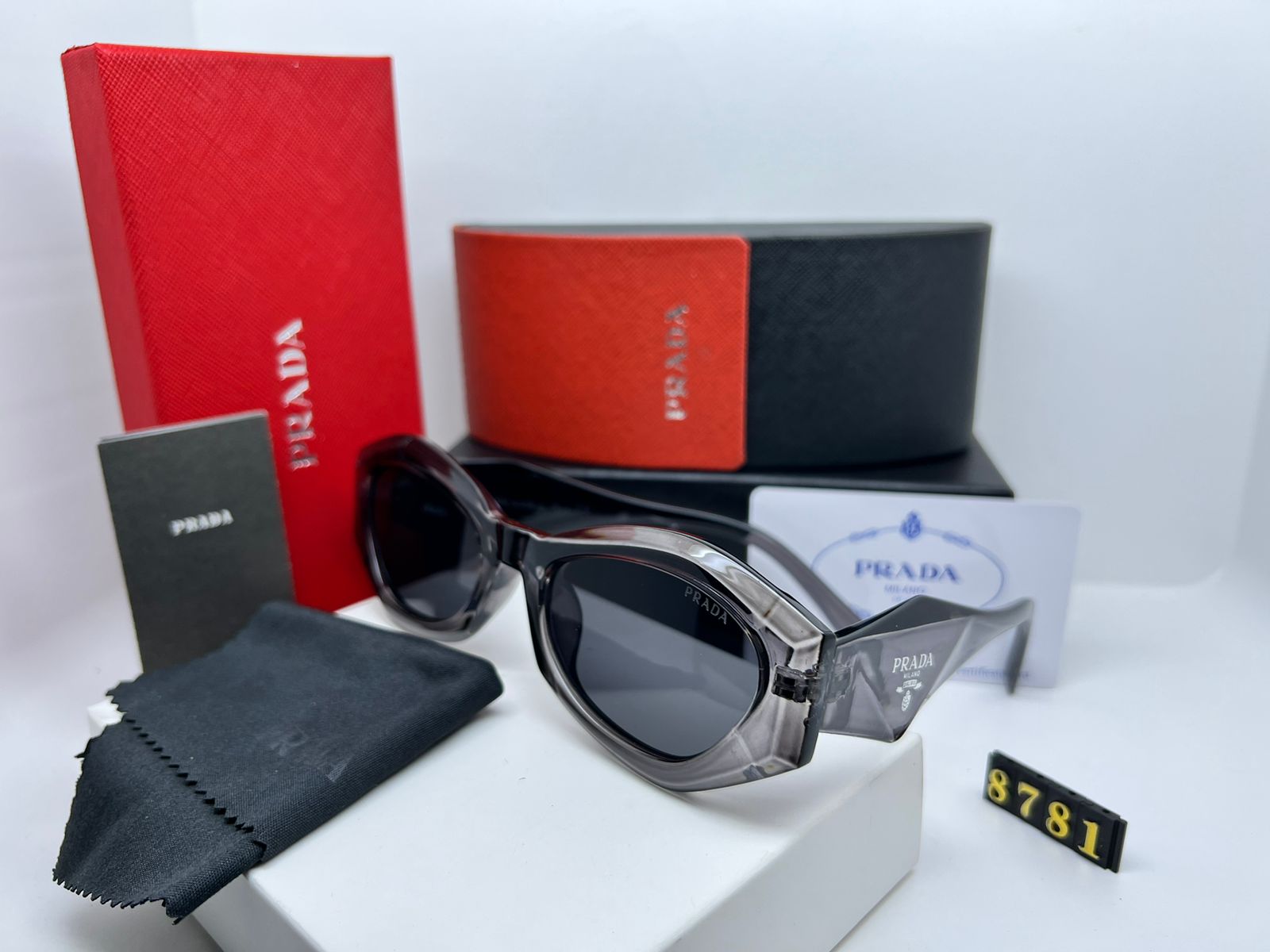 PRADA GLASSES