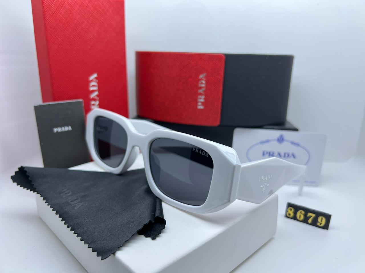 PRADA GLASSES