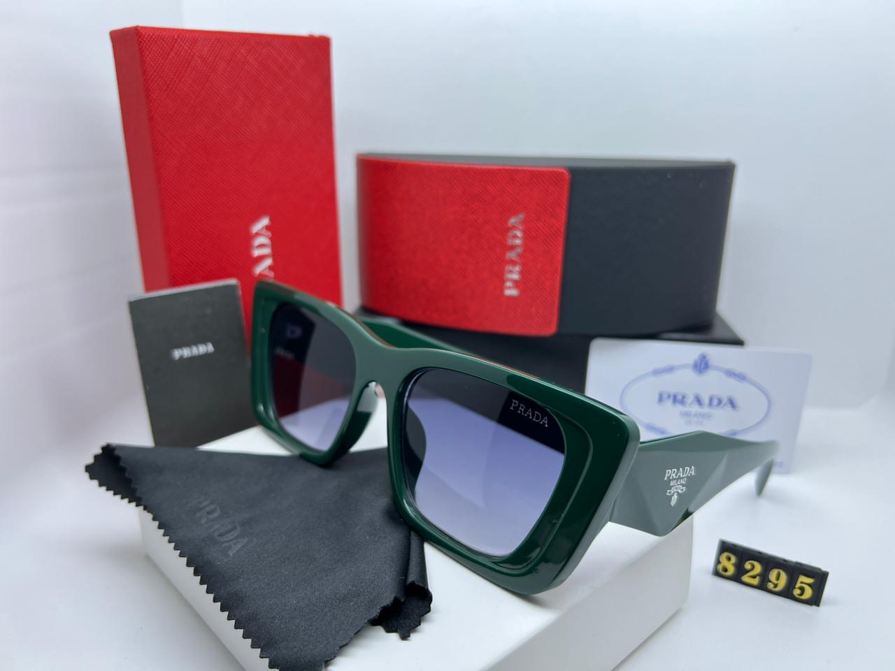 PRADA GLASSES