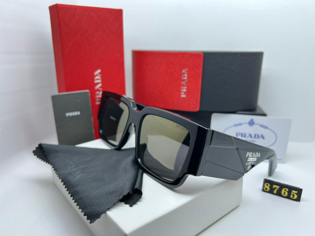 PRADA GLASSES