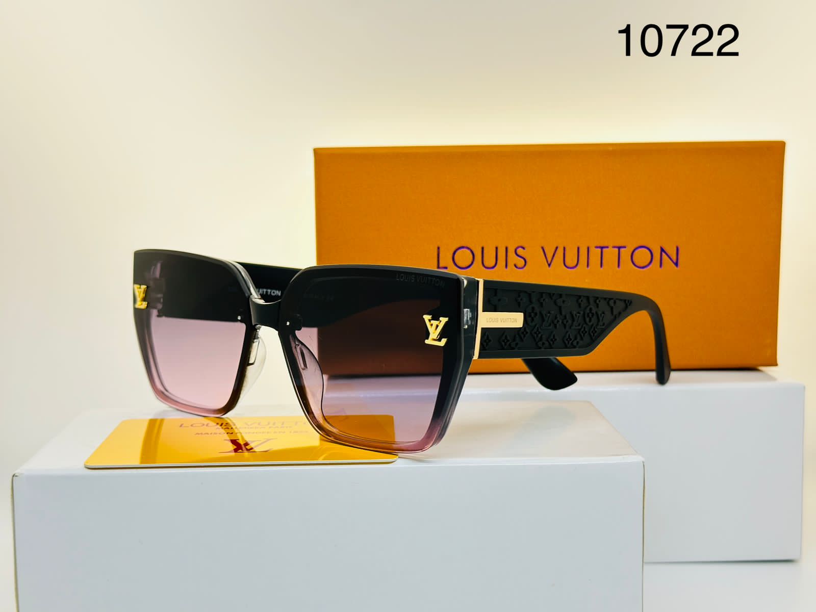 LOUIS VUITTON GLASSES