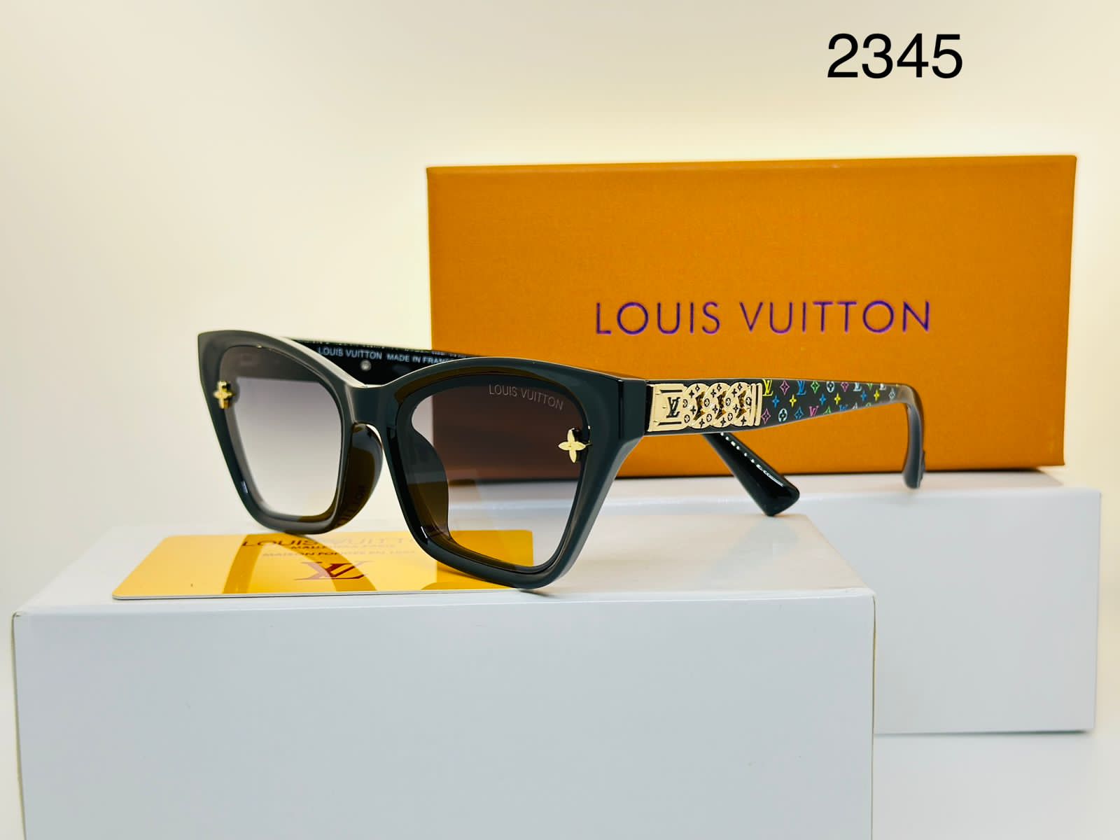 LOUIS VUITTON GLASSES