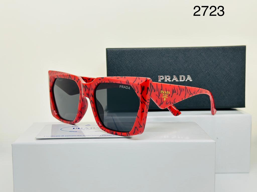 PRADA GLASSES